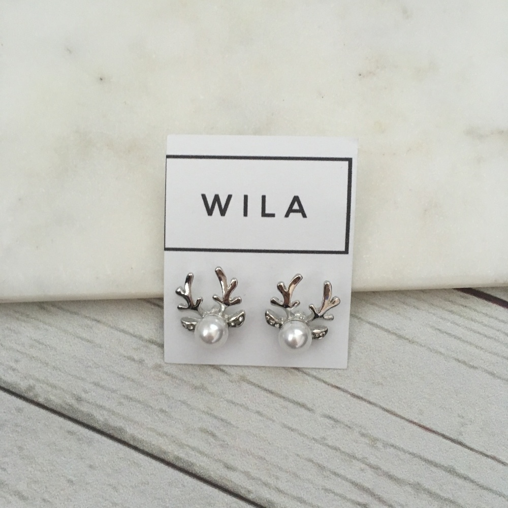 new wila stud earrings reindeer pearl antlers femi
